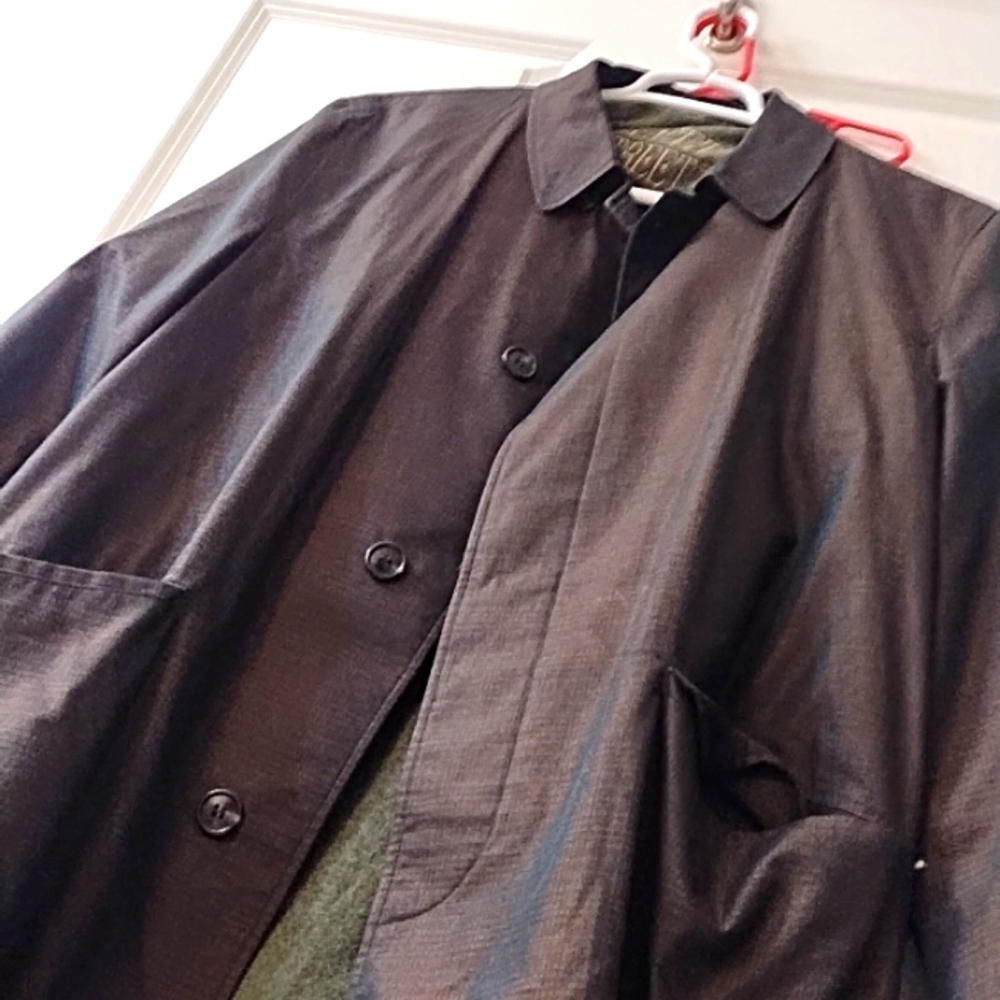 Vintage jewel beetle collar coat with lining.